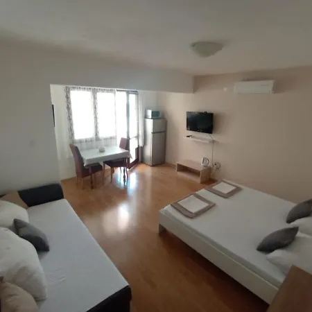 Valentino Apartman Makarska